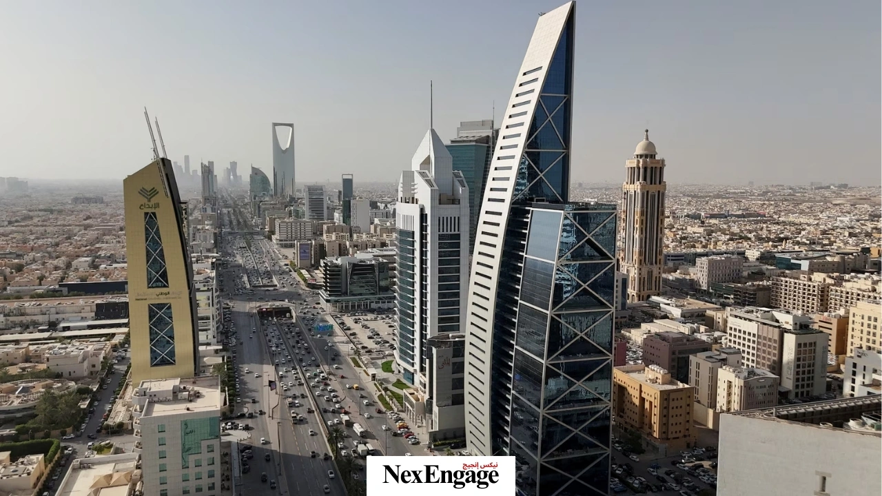 Saudi Firms Boost Hiring and Pay Despite PMI Nine-Month Low